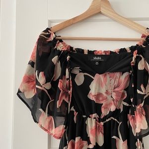 LULUS OFF THE SHOULDER DRESS IN BLACK FLORAL PRINT SIZE XS